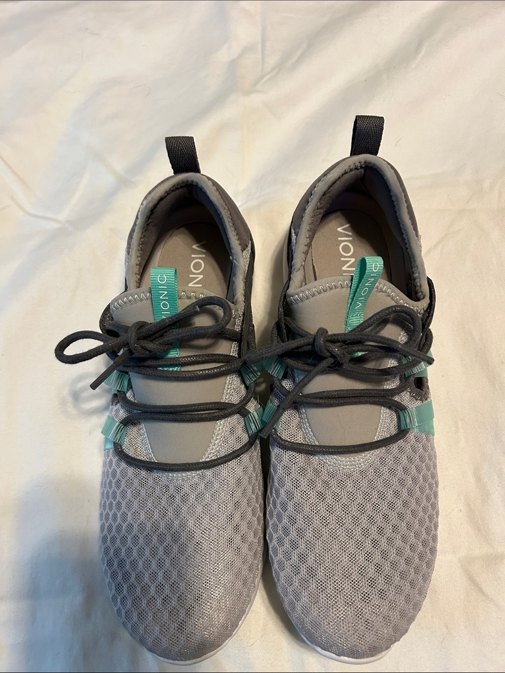 Vionic Adore Gray Mesh Lace-Up slip-on Athletic Sneakers with Teal Accents
